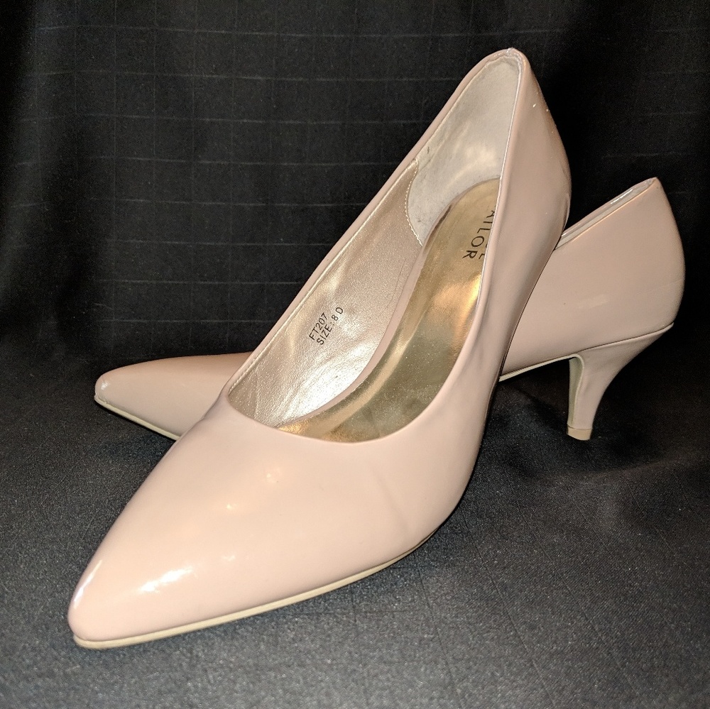 The Shoe Tailor Beige Pumps